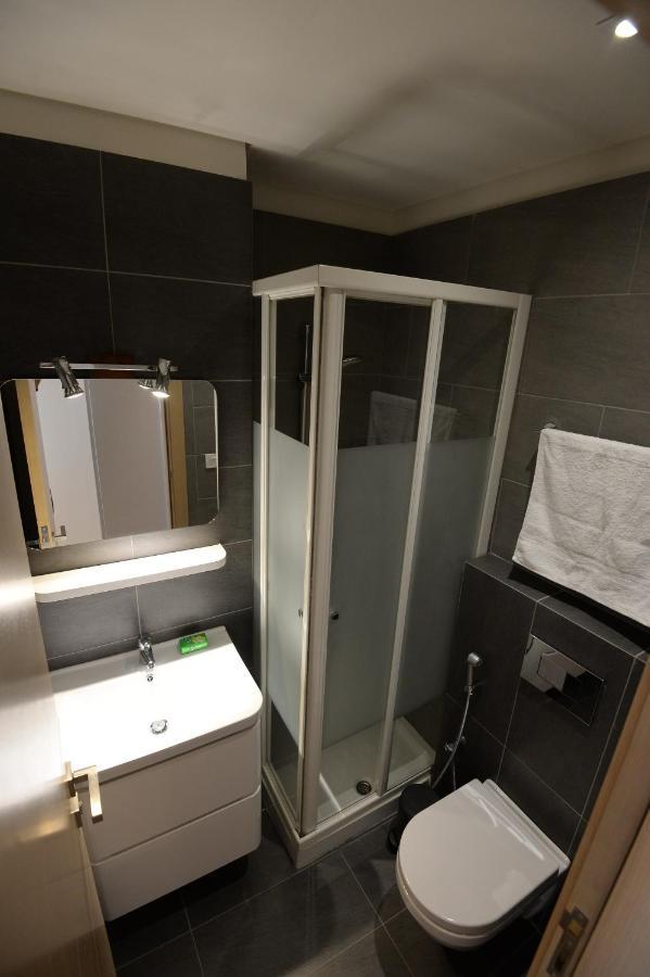 Nest 1 Hotel Бейрут Экстерьер фото